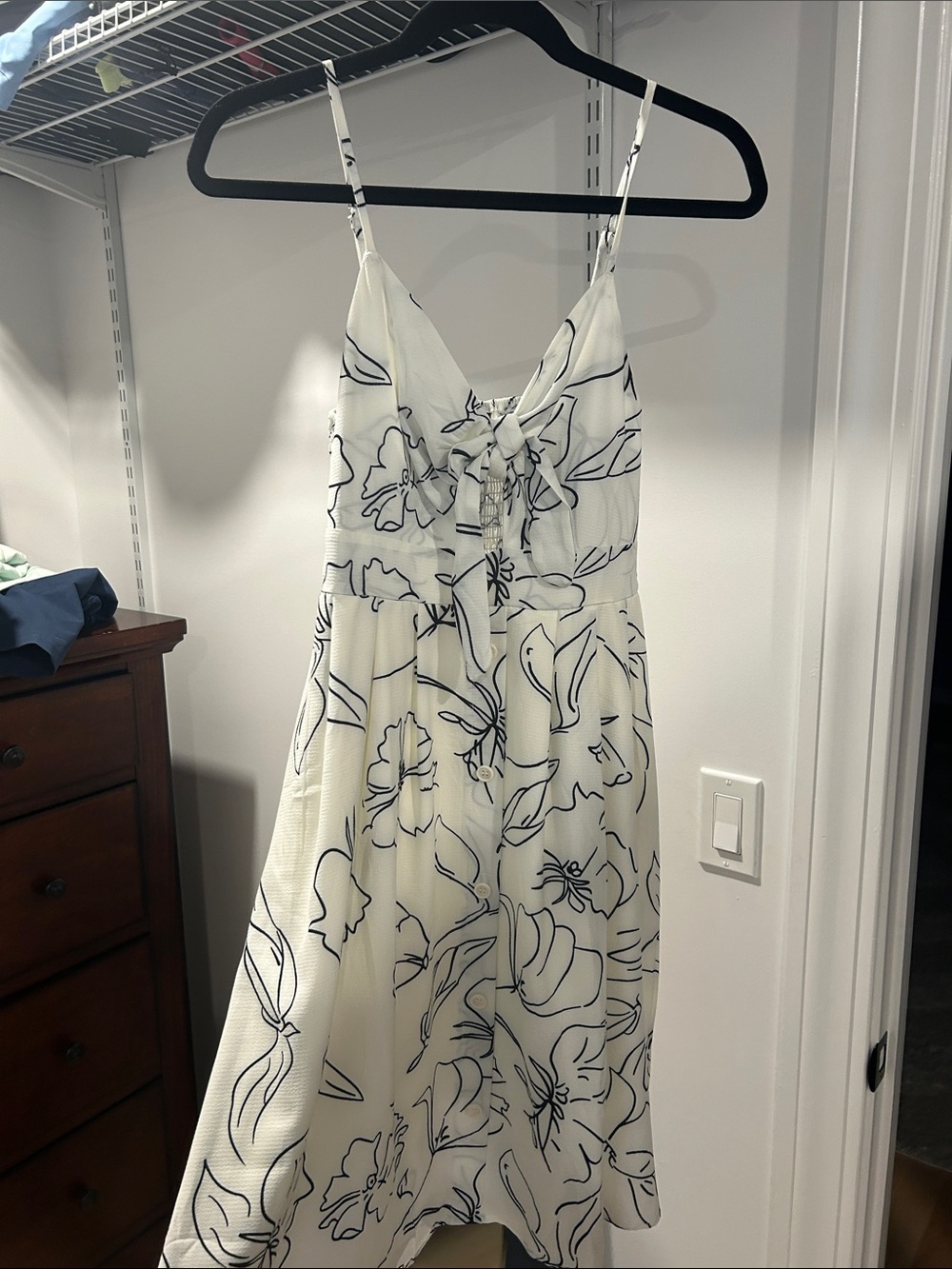 Women’s Cream Floral Tie-Front Sundress